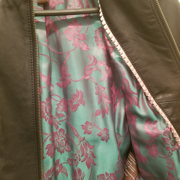 Danier Leather Jacket - Picture 3 of 4